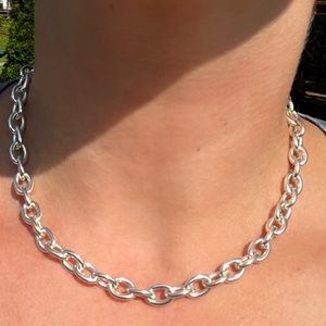 Necklace or bracelet